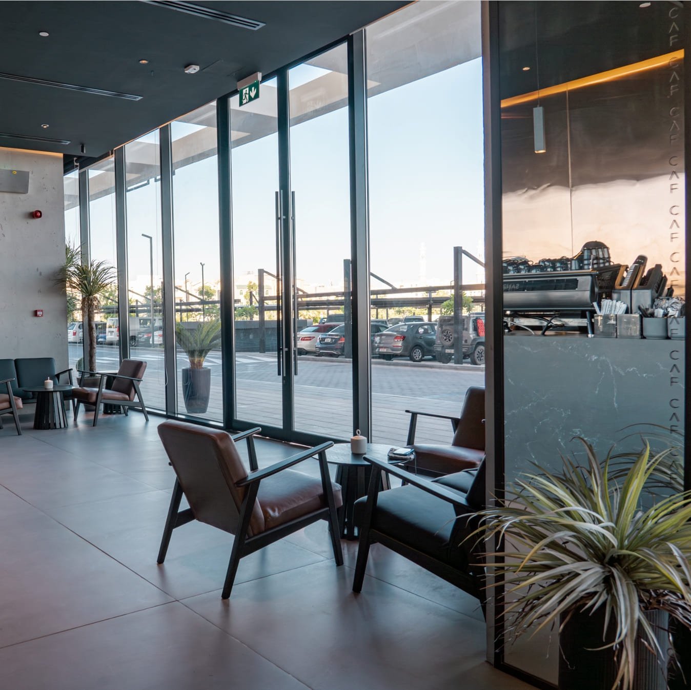 تنفيذ كافيه في الشارقة | تصميم وتنفيذ CAF Cafe - Image 9